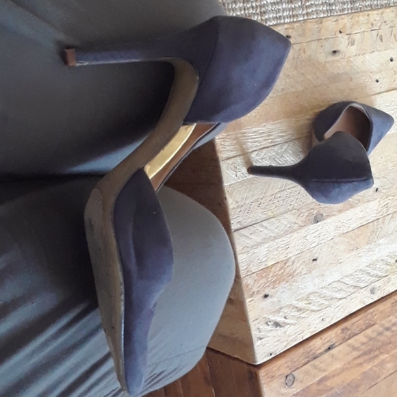 Grey faux suede open side heels - Picture 4 of 4